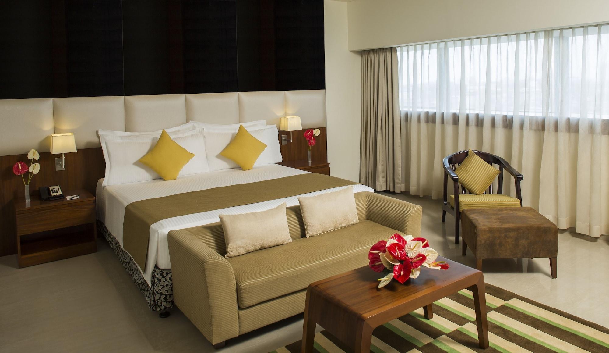 เดอะ ราวิซ คาลิกูต Hotel โคชิโคด ภายนอก รูปภาพ
