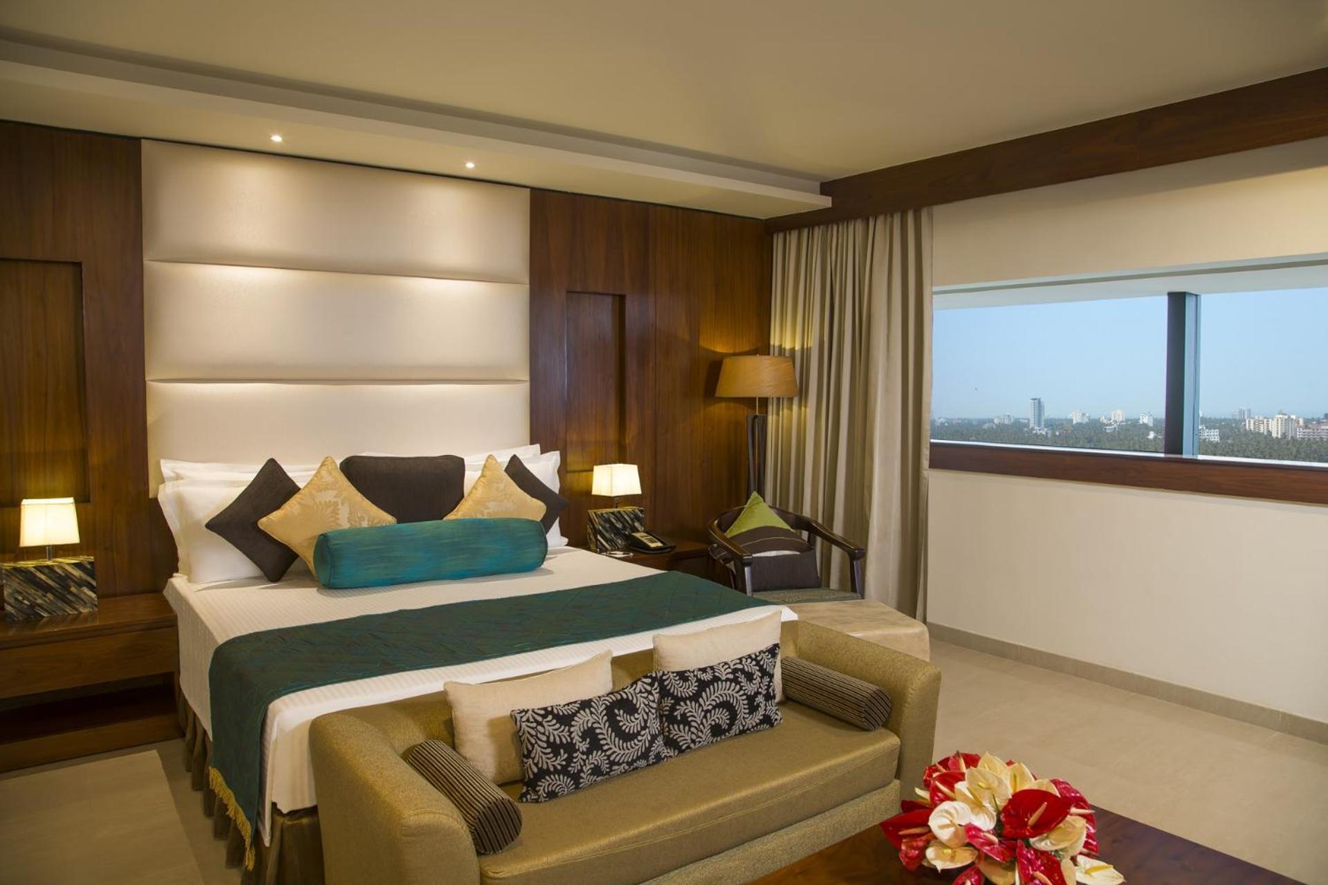 เดอะ ราวิซ คาลิกูต Hotel โคชิโคด ภายนอก รูปภาพ