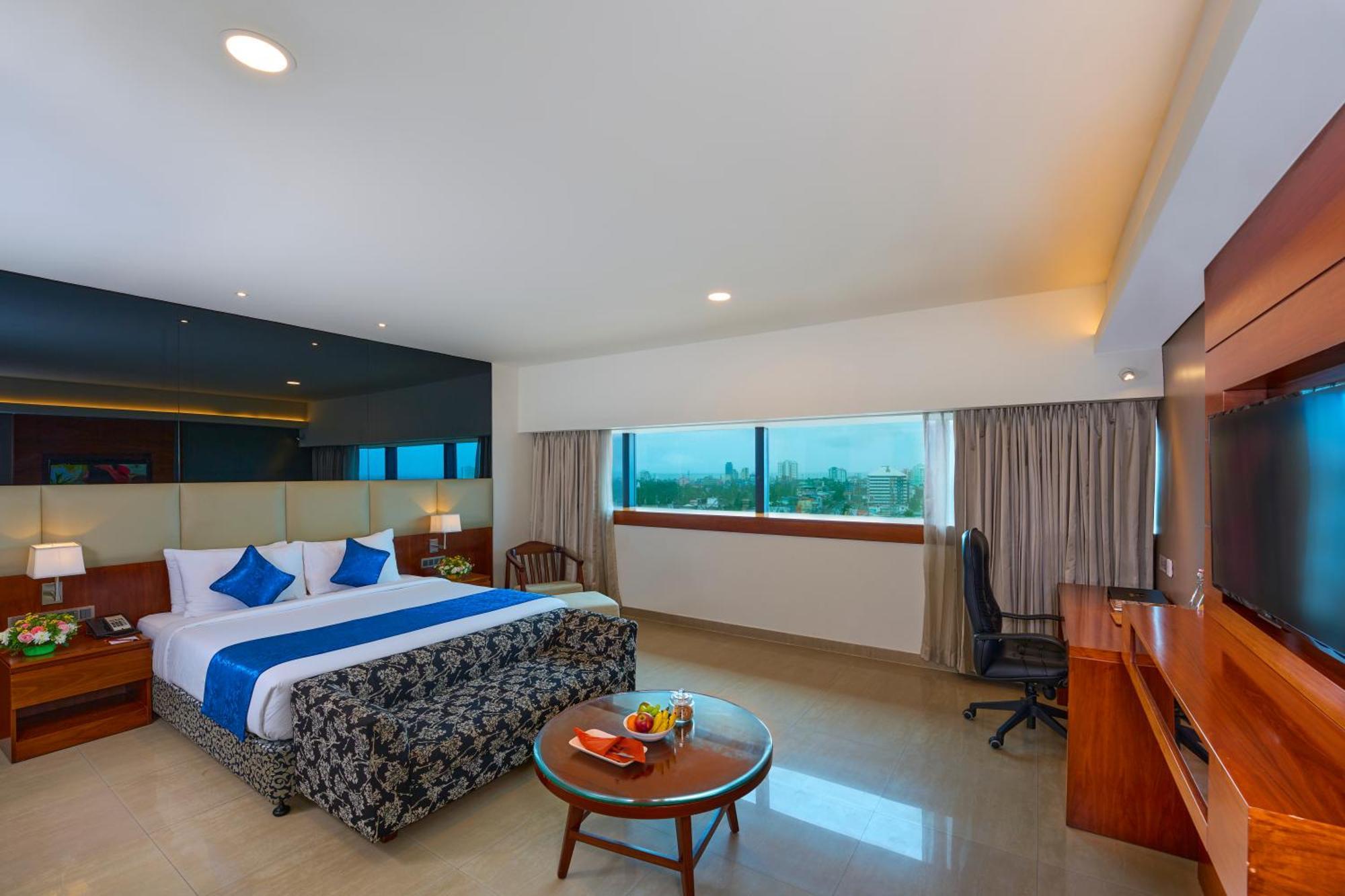 เดอะ ราวิซ คาลิกูต Hotel โคชิโคด ภายนอก รูปภาพ