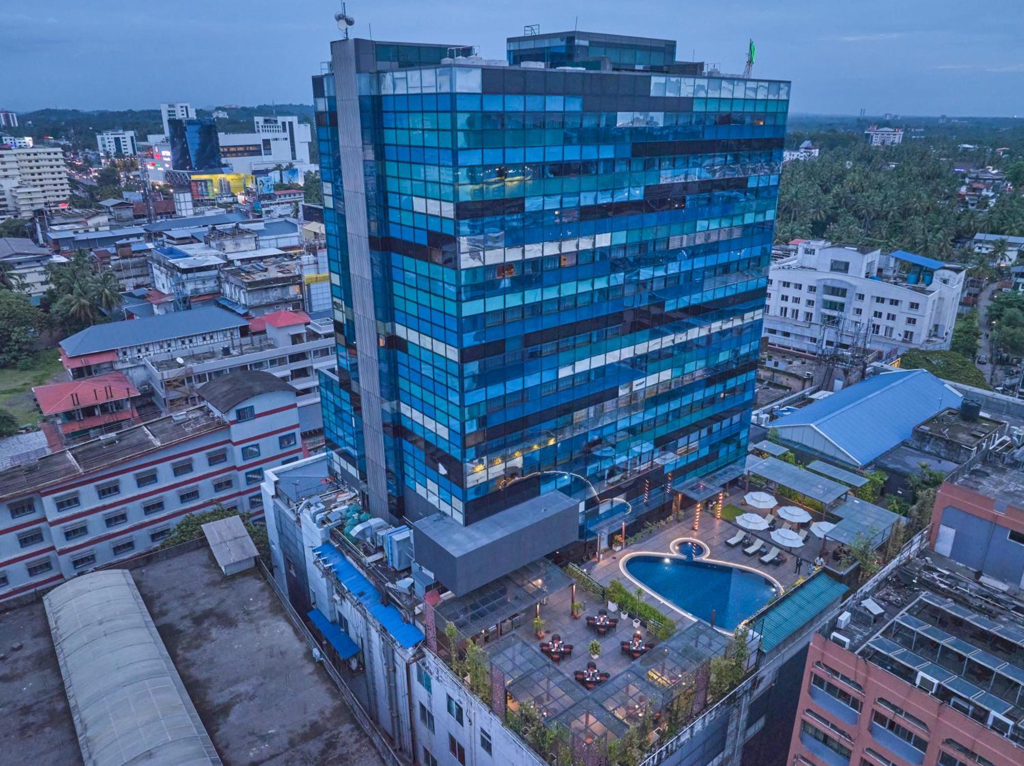 เดอะ ราวิซ คาลิกูต Hotel โคชิโคด ภายนอก รูปภาพ