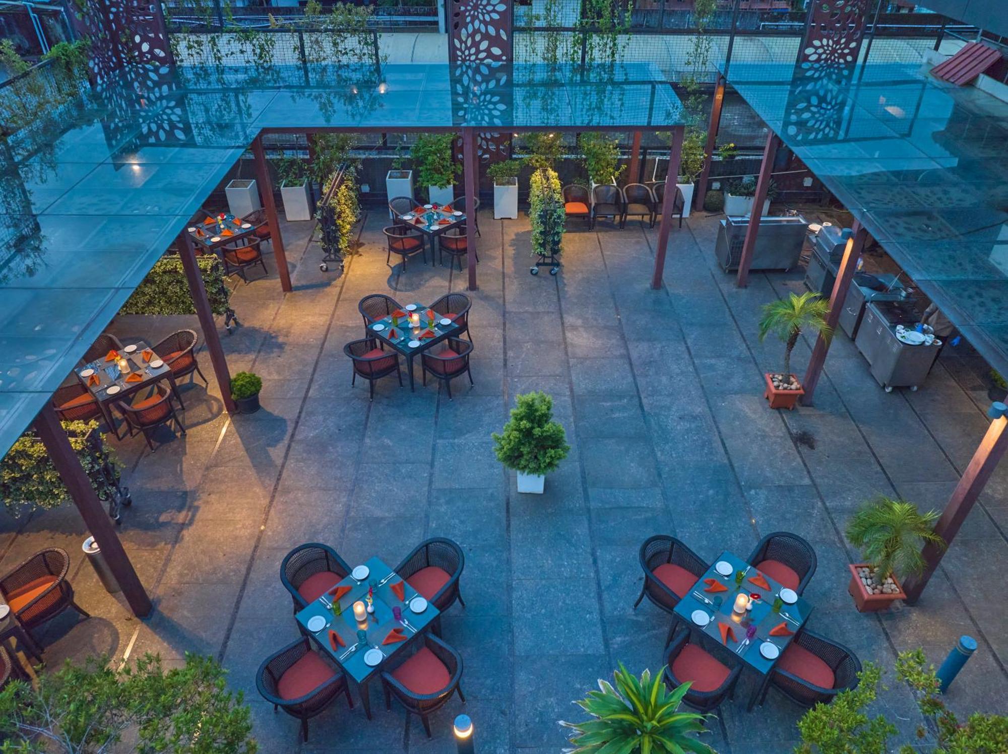 เดอะ ราวิซ คาลิกูต Hotel โคชิโคด ภายนอก รูปภาพ