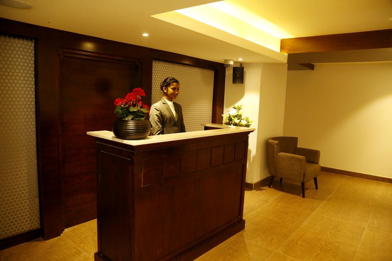 เดอะ ราวิซ คาลิกูต Hotel โคชิโคด ภายนอก รูปภาพ