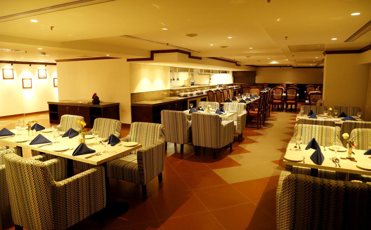 เดอะ ราวิซ คาลิกูต Hotel โคชิโคด ภายนอก รูปภาพ